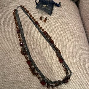 𝅺Niquead necklace and earrings, NWOT.